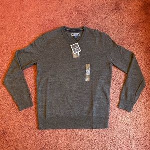 Mens V-neck sweater